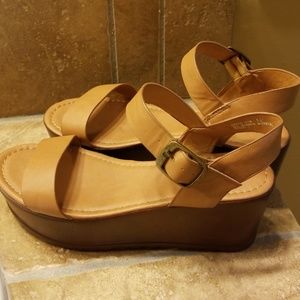 Tan stacked Bamboo brand sandal worn once- sz5 1/2